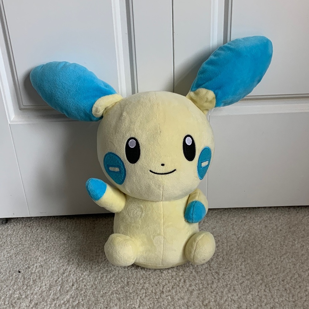 Pokemon Minun Plush